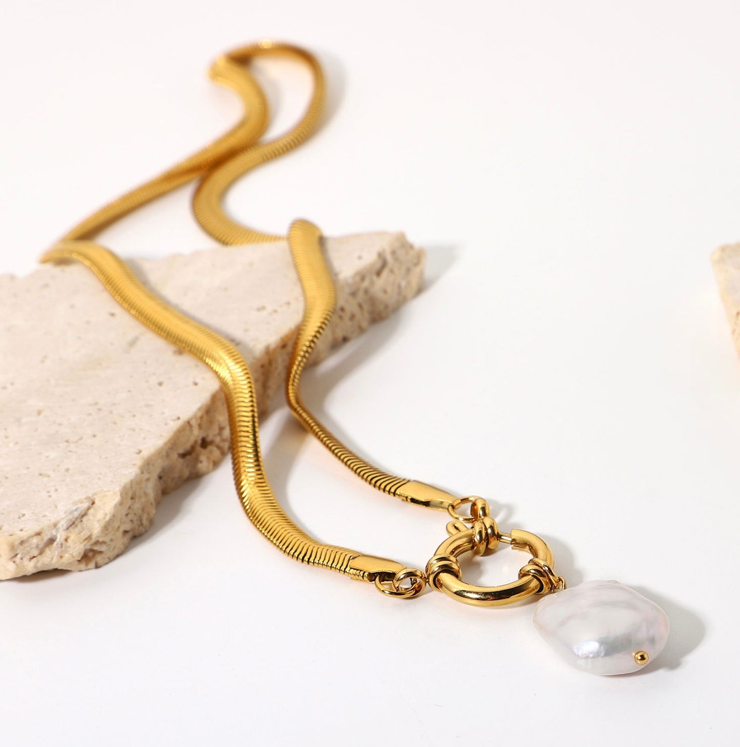 Salty Kiss Necklace