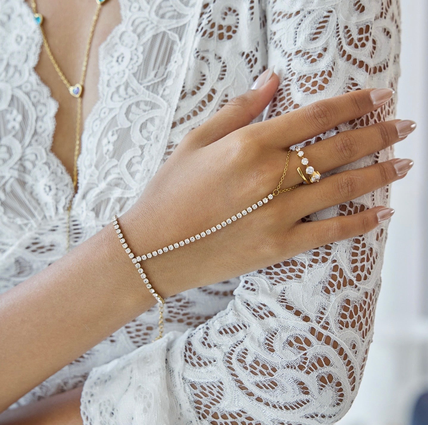 Violette Hand Chain - 18k Gold Plated Stainless Steel