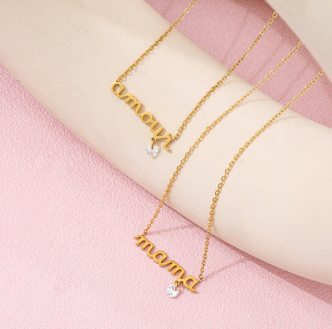 Amour Necklace