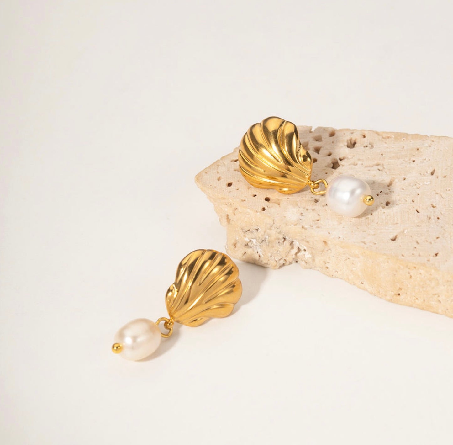 Shell Belle Earrings