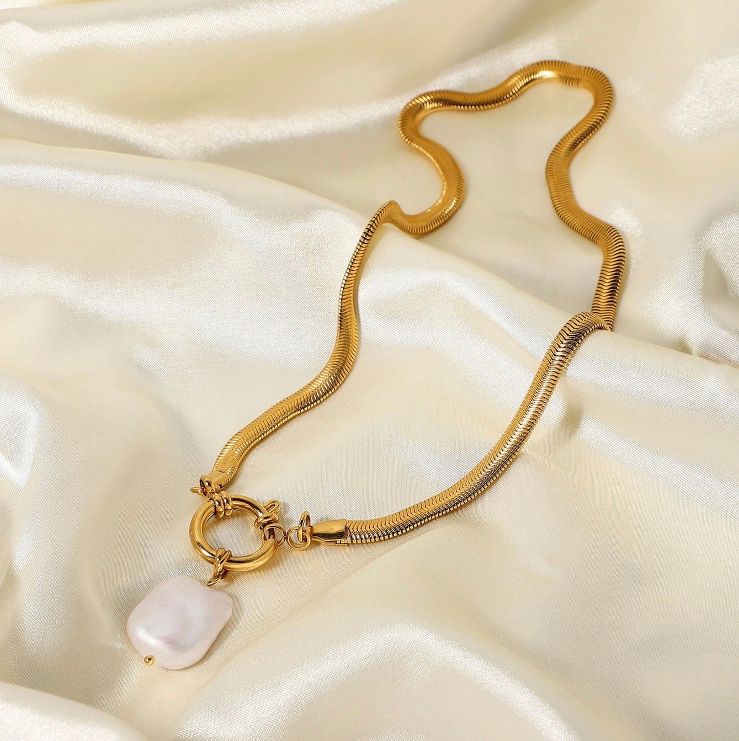 Salty Kiss Necklace