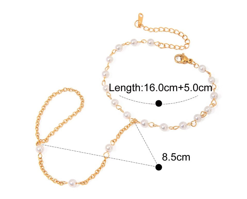 Risa Hand Chain