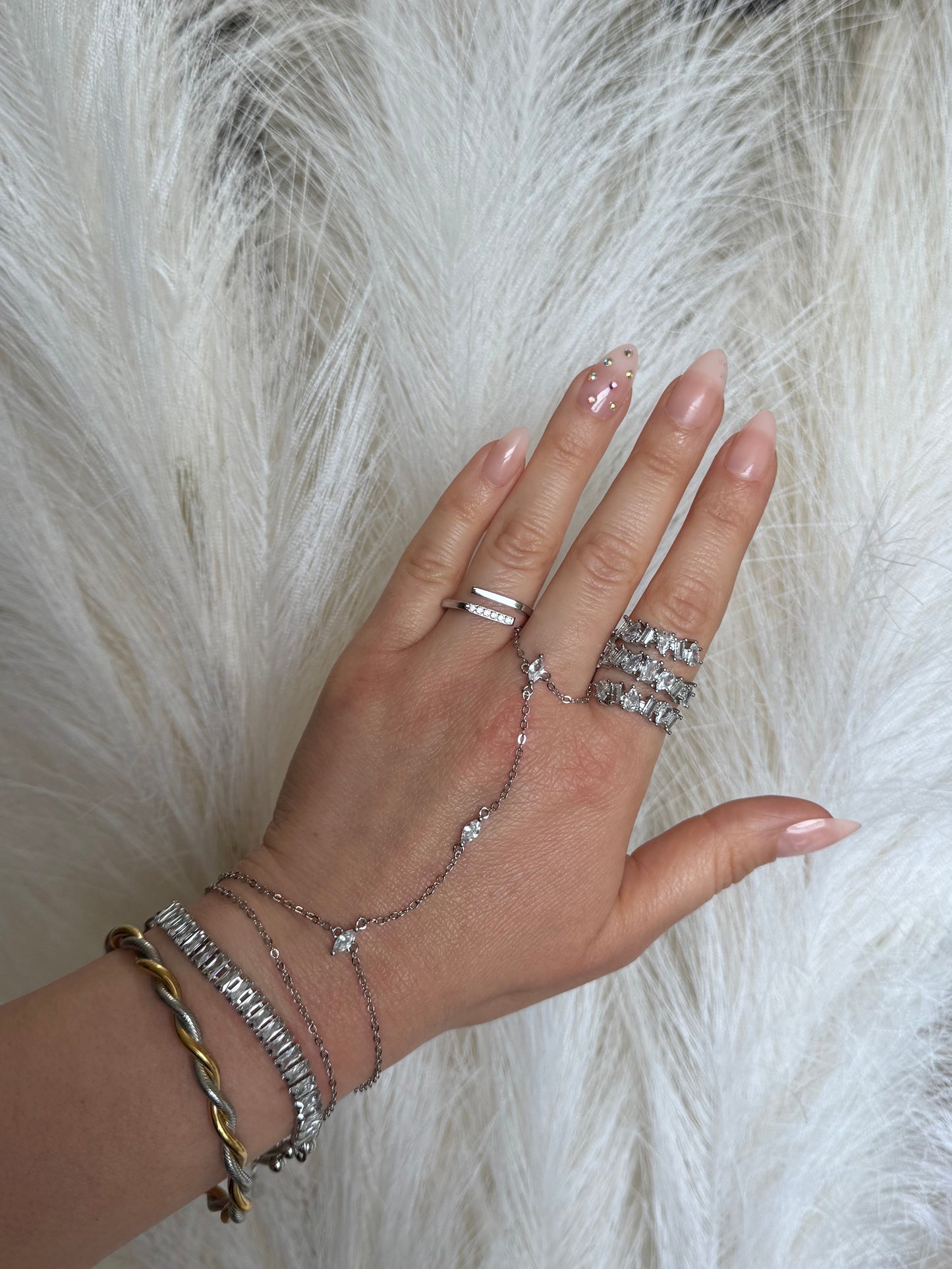 Millie Ring