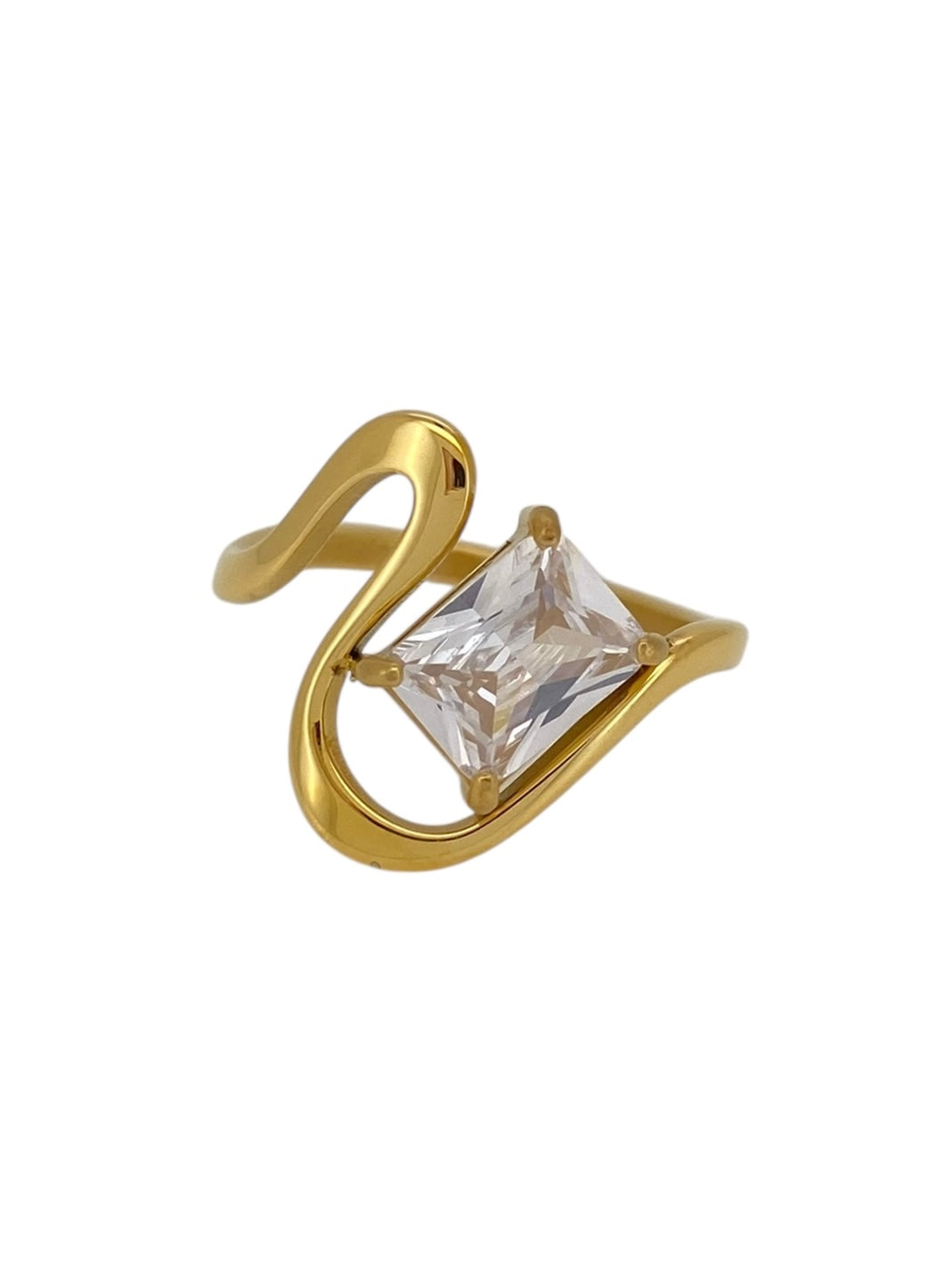 Maisie Ring